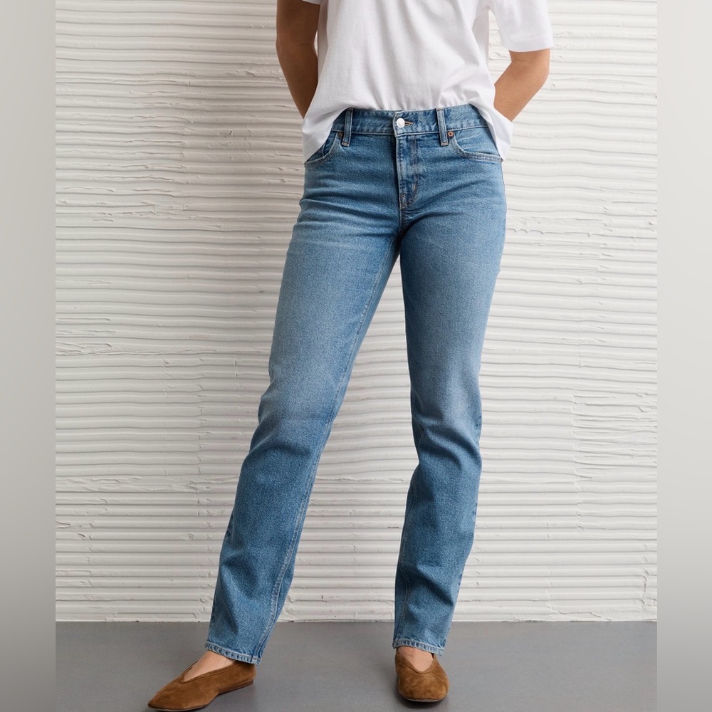 American Eagle Stretch High-Waisted Straight Jean size 10
